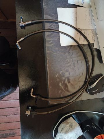 Преимущества армированных тормозных шлангов